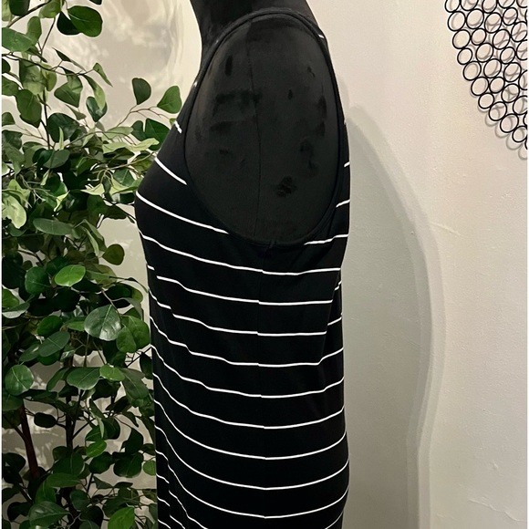 Athleta Balboa Island x ATHLETA Midi Dress size Large Black/White Stripe - Picture 5 of 8